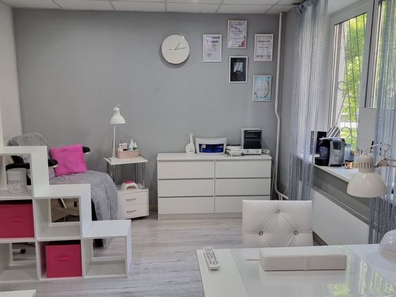 Girl's House, интерьер