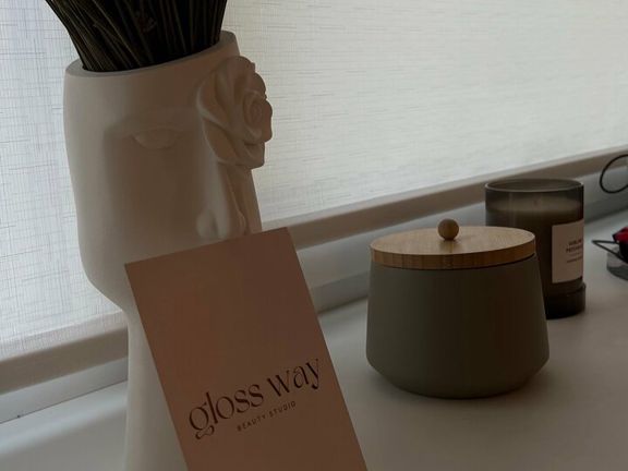 Gloss way, интерьер