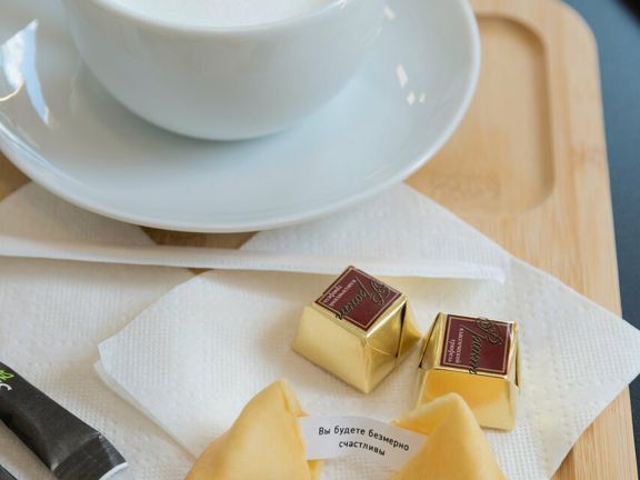 Golden Green, интерьер