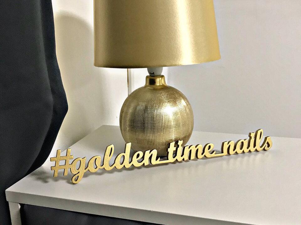 Golden time nails, интерьер