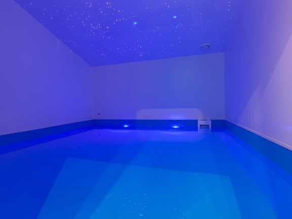 Grand Float, интерьер