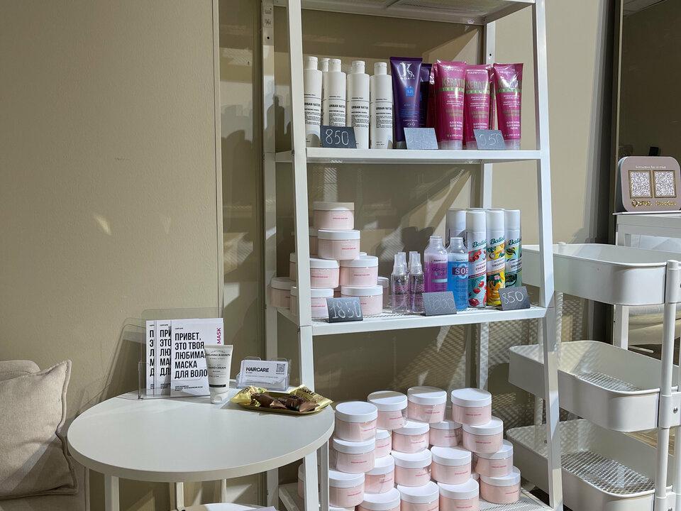 Haircare by Kam Studio, интерьер