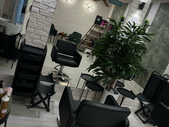 Hairclvb, интерьер