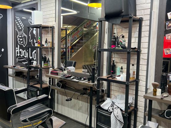 Hard-Rock Barbershop, интерьер