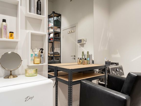 Healthy Hair Club 15, интерьер