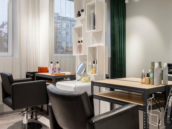 Healthy Hair Club 15, интерьер