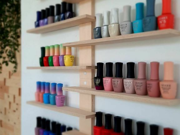 Hello! Nails, интерьер