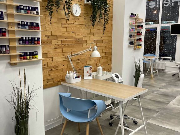 Hello! Nails, интерьер