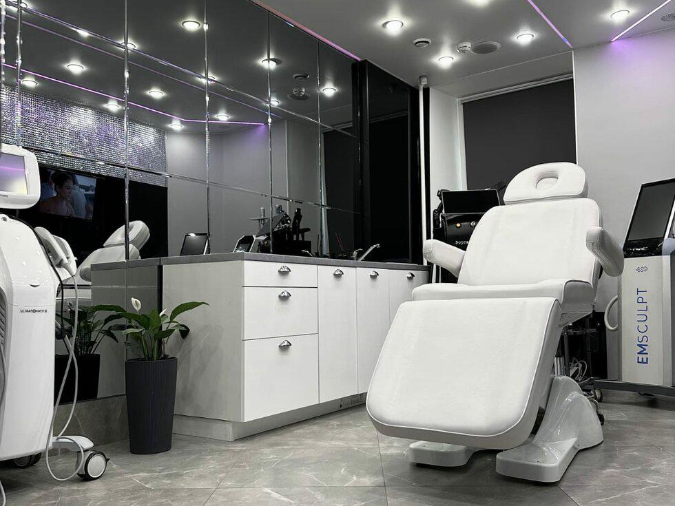 Hollywood Beauty House, интерьер