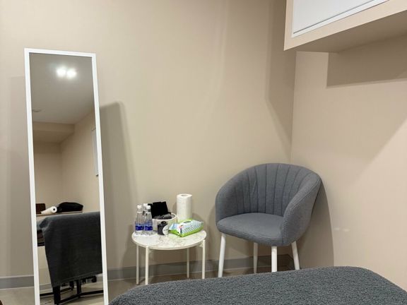 I. N. Massage, интерьер