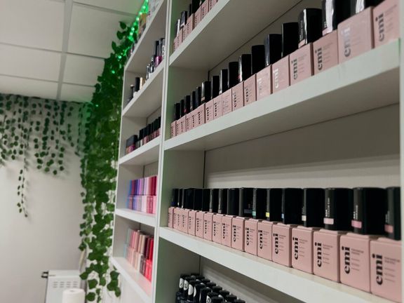 Ideal nail studio, интерьер
