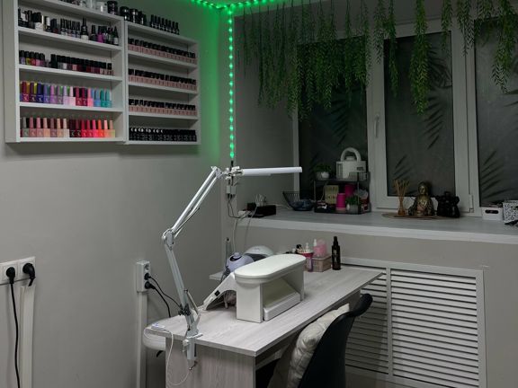 Ideal nail studio, интерьер