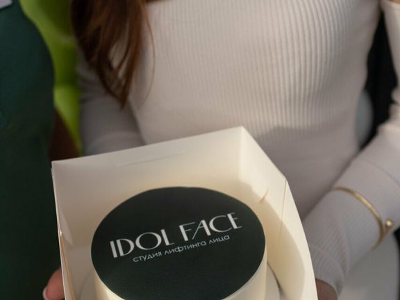 Idol Face, интерьер