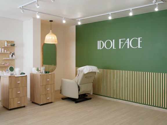 Idol Face, интерьер