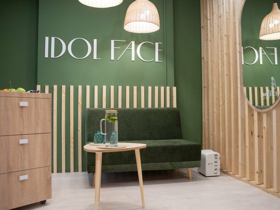 Idol Face, интерьер