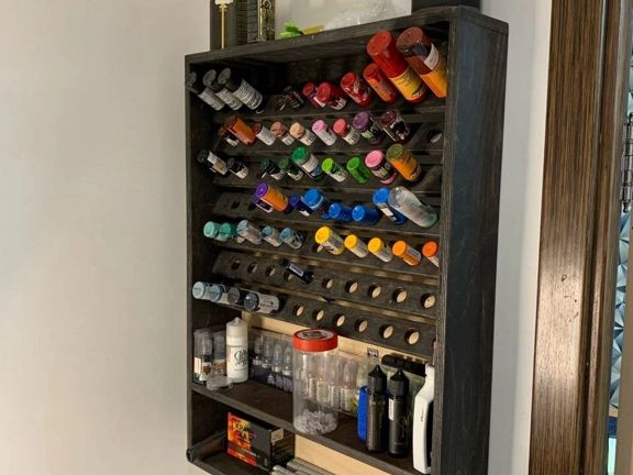 Ink and Needles, интерьер