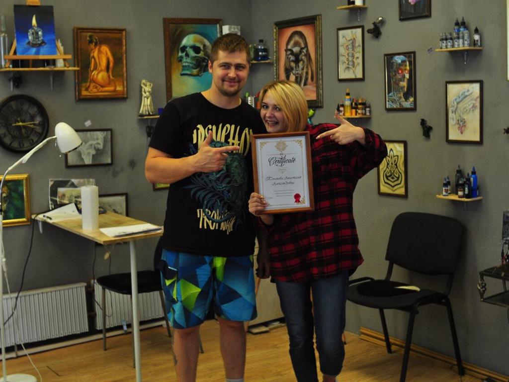 Iron tattoo, интерьер