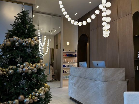 Is Clinic, интерьер