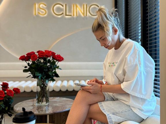 Is Clinic, интерьер