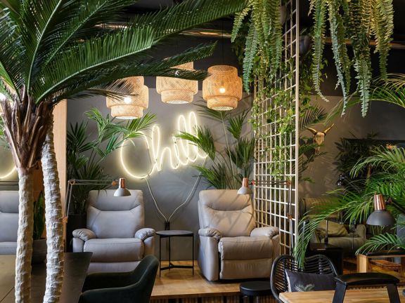 Jungle, интерьер
