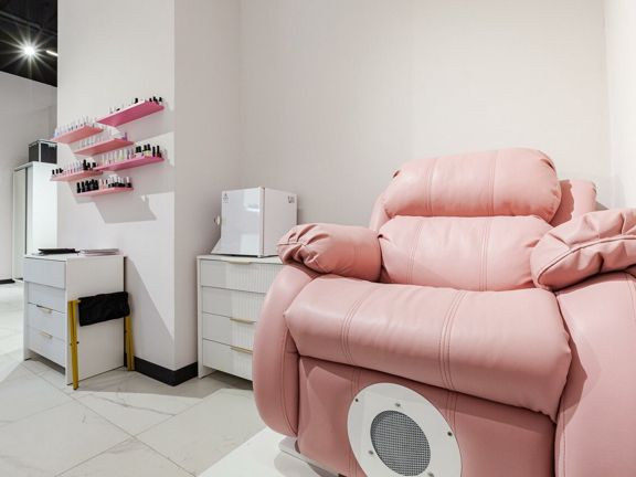 K. A. G. Beauty Club, интерьер