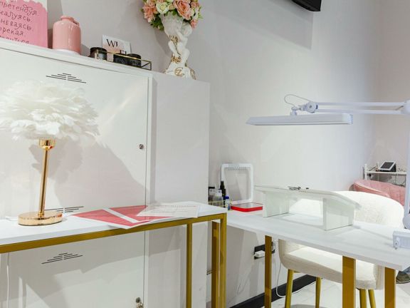 K. A. G. Beauty Club, интерьер
