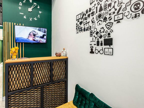 Клиника 32, интерьер