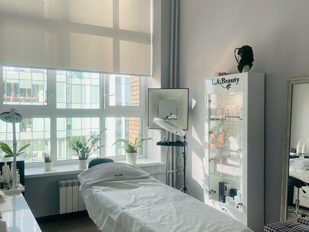 L. A. Beauty, интерьер