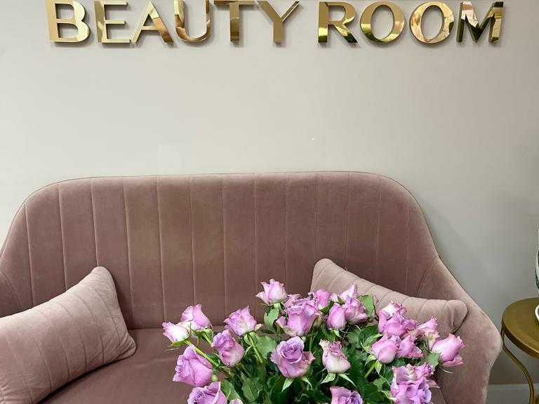 Ladies beauty room, интерьер
