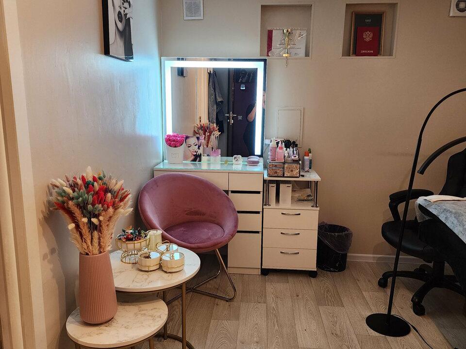 Lady Lashes, интерьер
