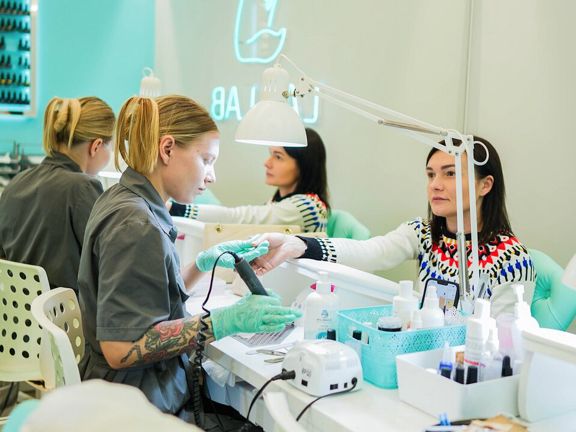 Lak Lab, интерьер