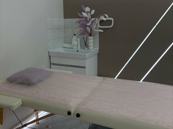 Laser body, интерьер