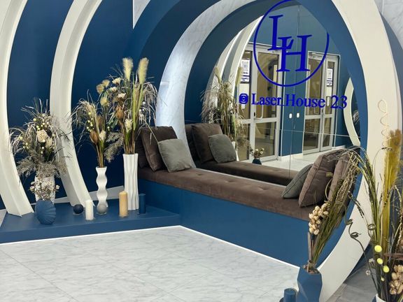 Laser House, интерьер