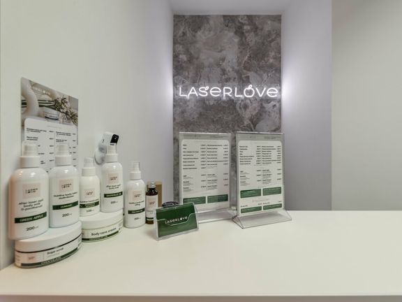 Laser Love, интерьер