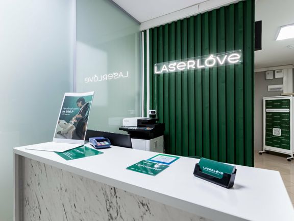 Laser Love, интерьер