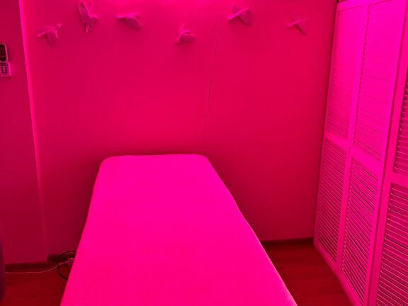 Laser Love, интерьер