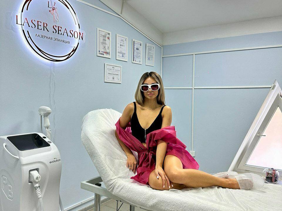 Laser Season, интерьер