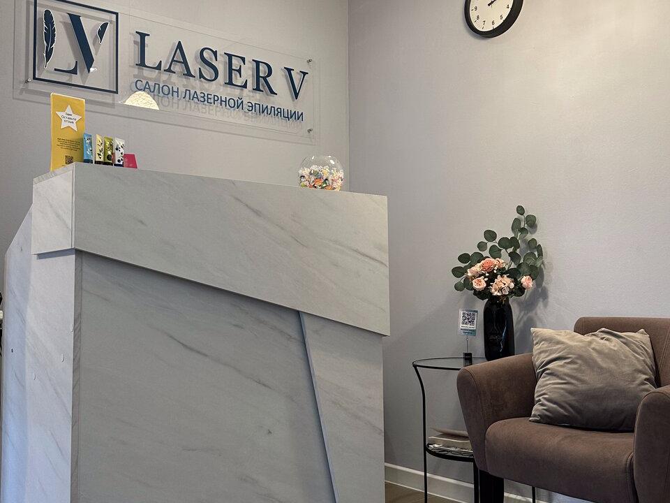 Laser V, интерьер