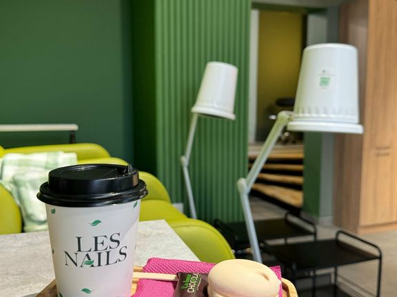 Les Nails, интерьер