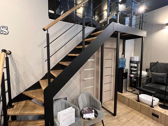 Level Nails, интерьер
