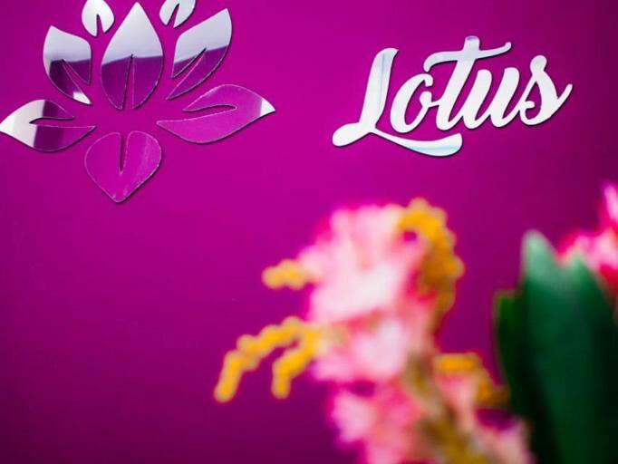 Lotus, интерьер