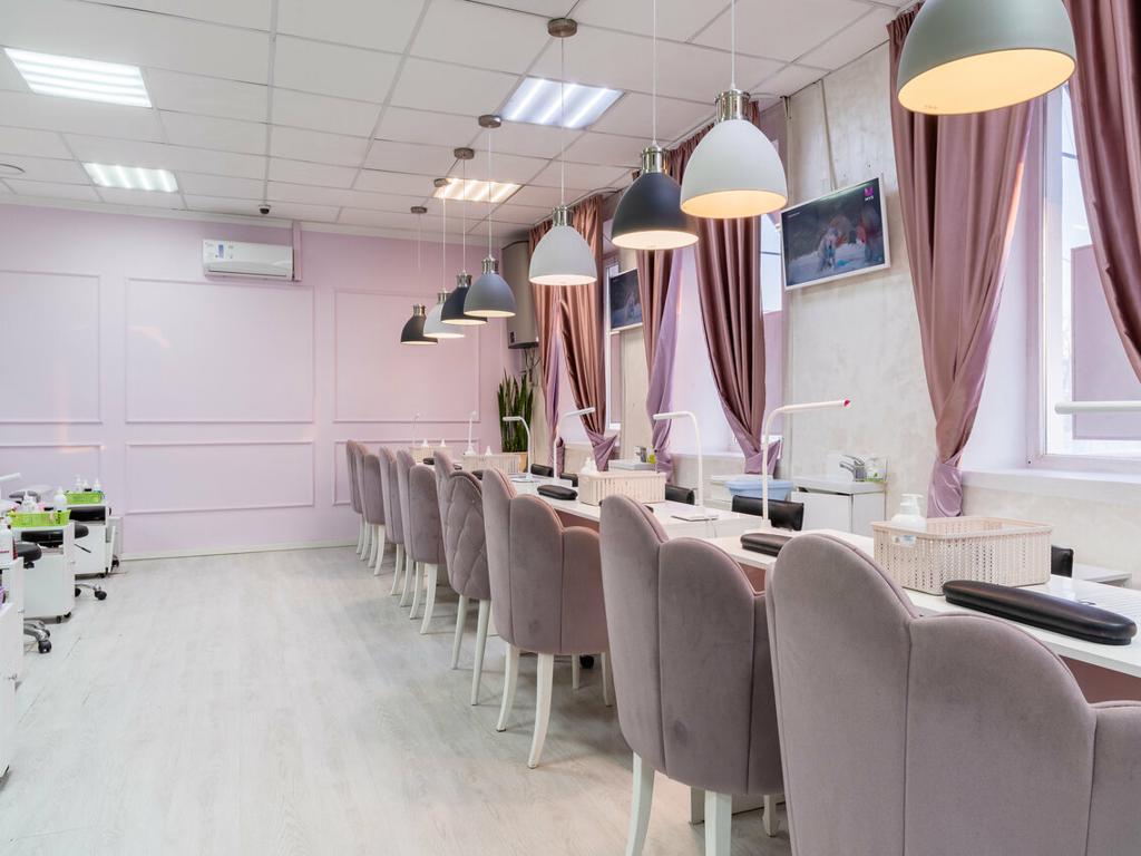 Love nails, интерьер