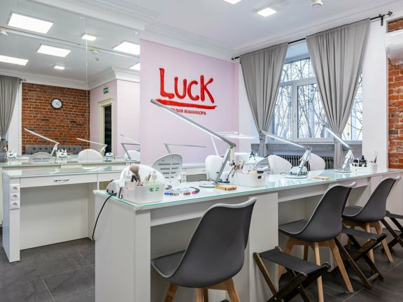 Luck, интерьер