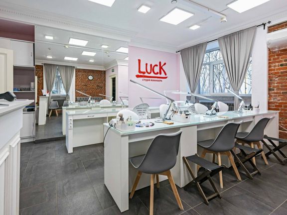 Luck, интерьер