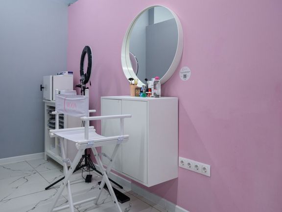 Луна, интерьер