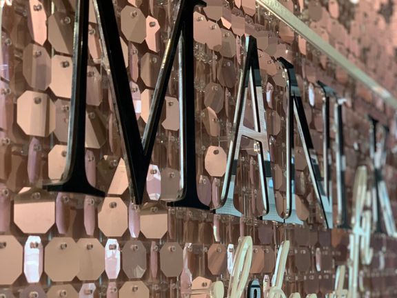 Manifik, интерьер
