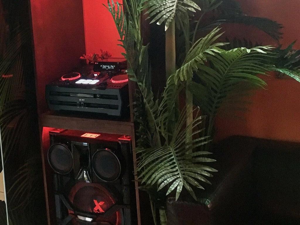 Maui Studio, интерьер