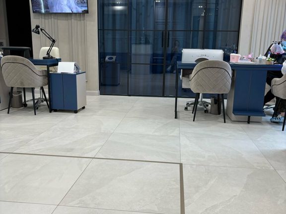 Метаморфоза, интерьер
