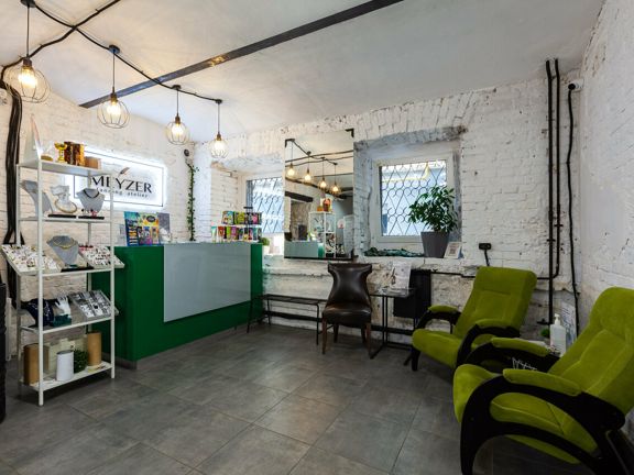 Meyzer Tanning Atelier, интерьер