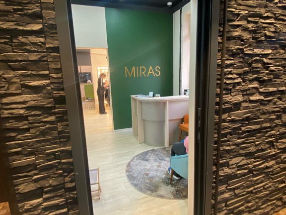 Miras, интерьер